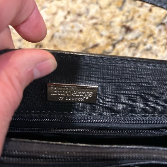 BURBERRY’s Leather Hand Bag - Picture 7 of 15